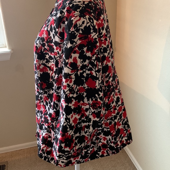 Covington Floral Cropped Jacket 100% cotton, lining 100% polyester. 16-18W - Picture 4 of 12